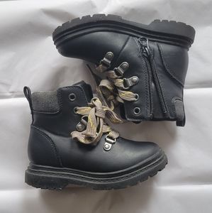 Toddler boots size 8